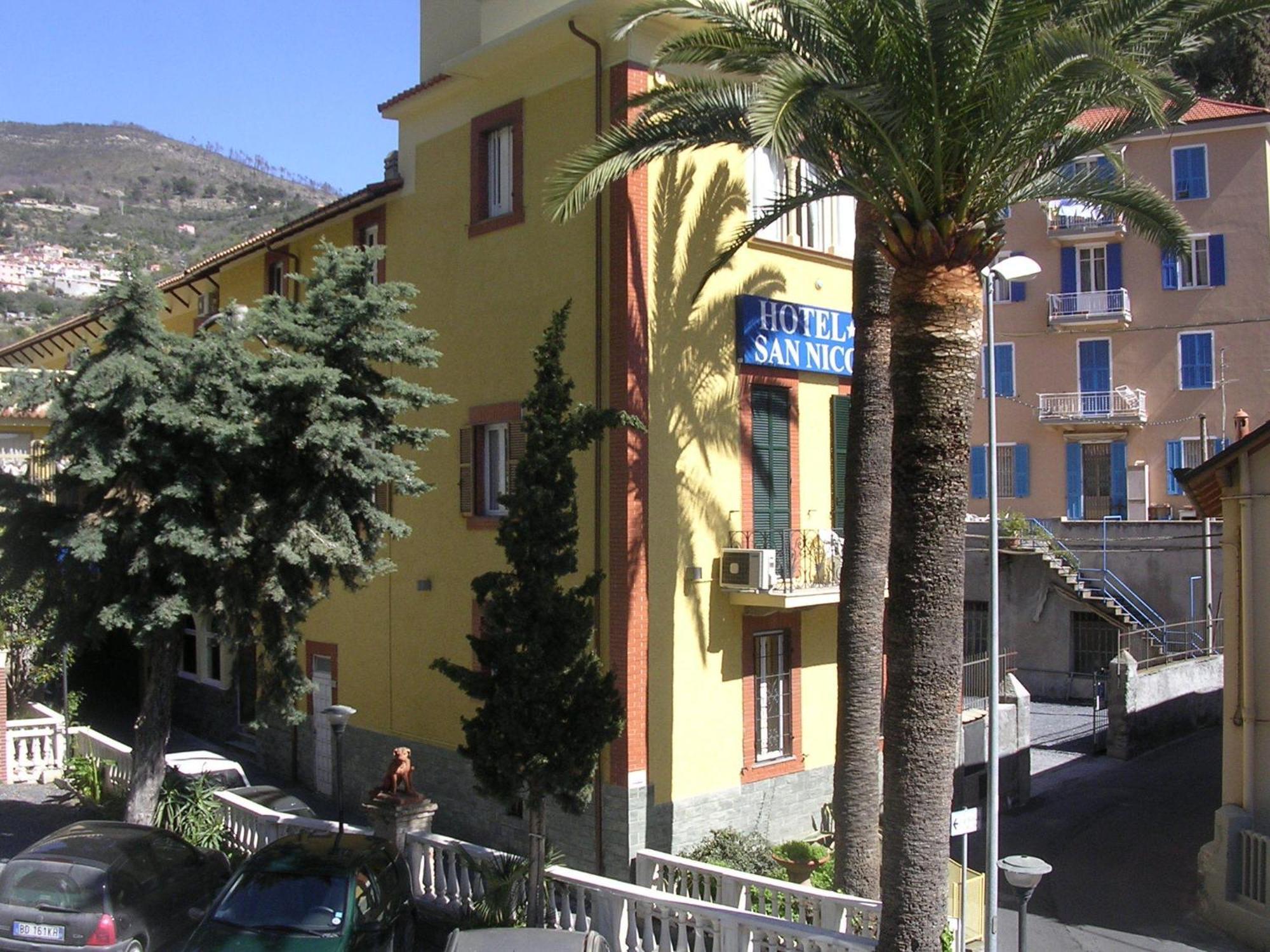 Hotel San Nicola 알라시오 외부 사진
