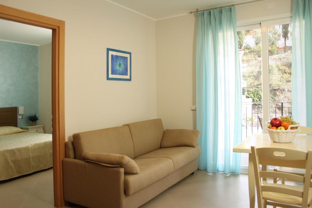Hotel San Nicola 알라시오 외부 사진
