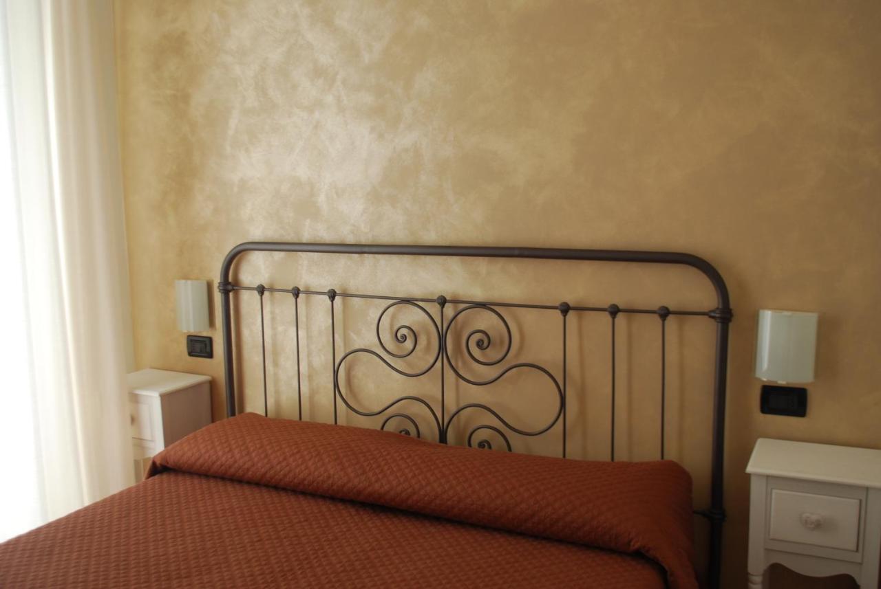 Hotel San Nicola 알라시오 객실 사진